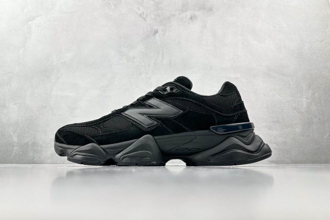 New Balance 9060 – Triple Black