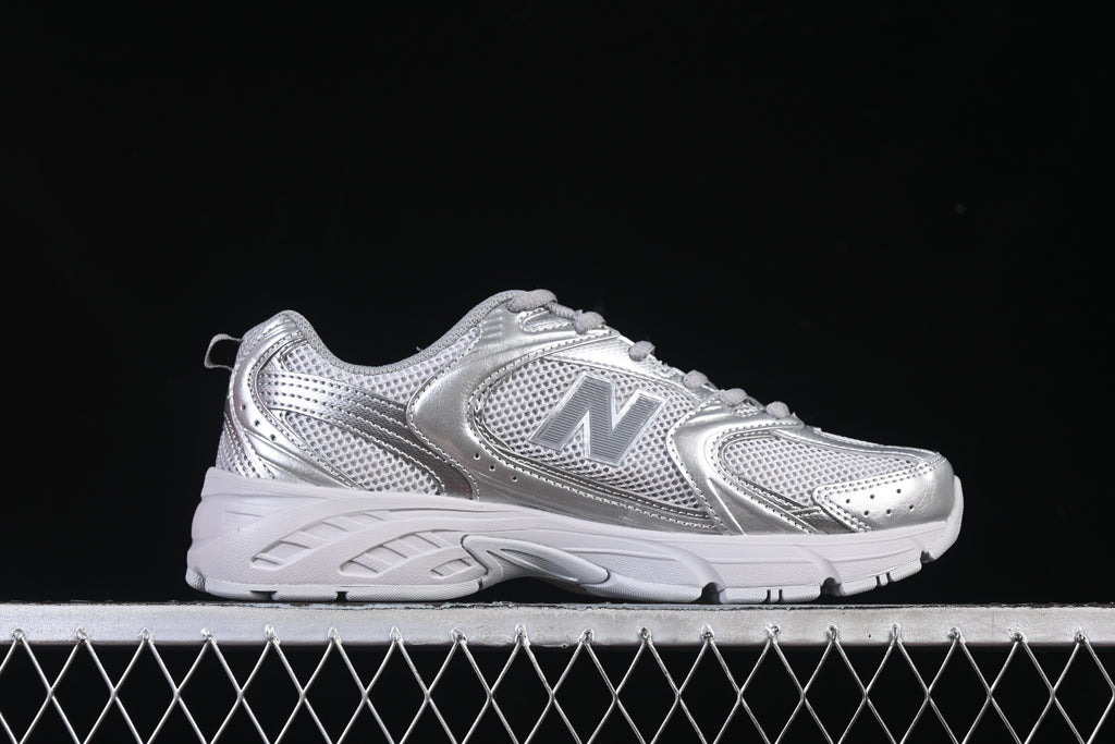 New Balance 530 – Prata
