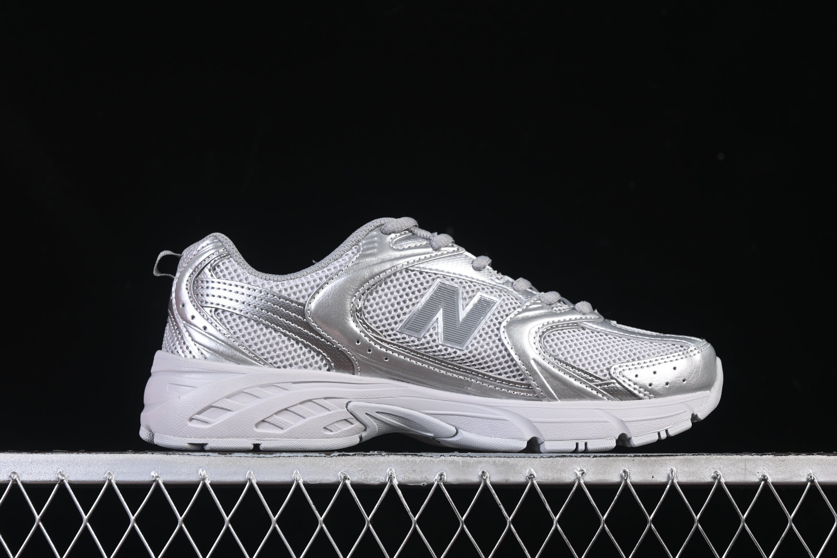 New Balance 530 – Prata