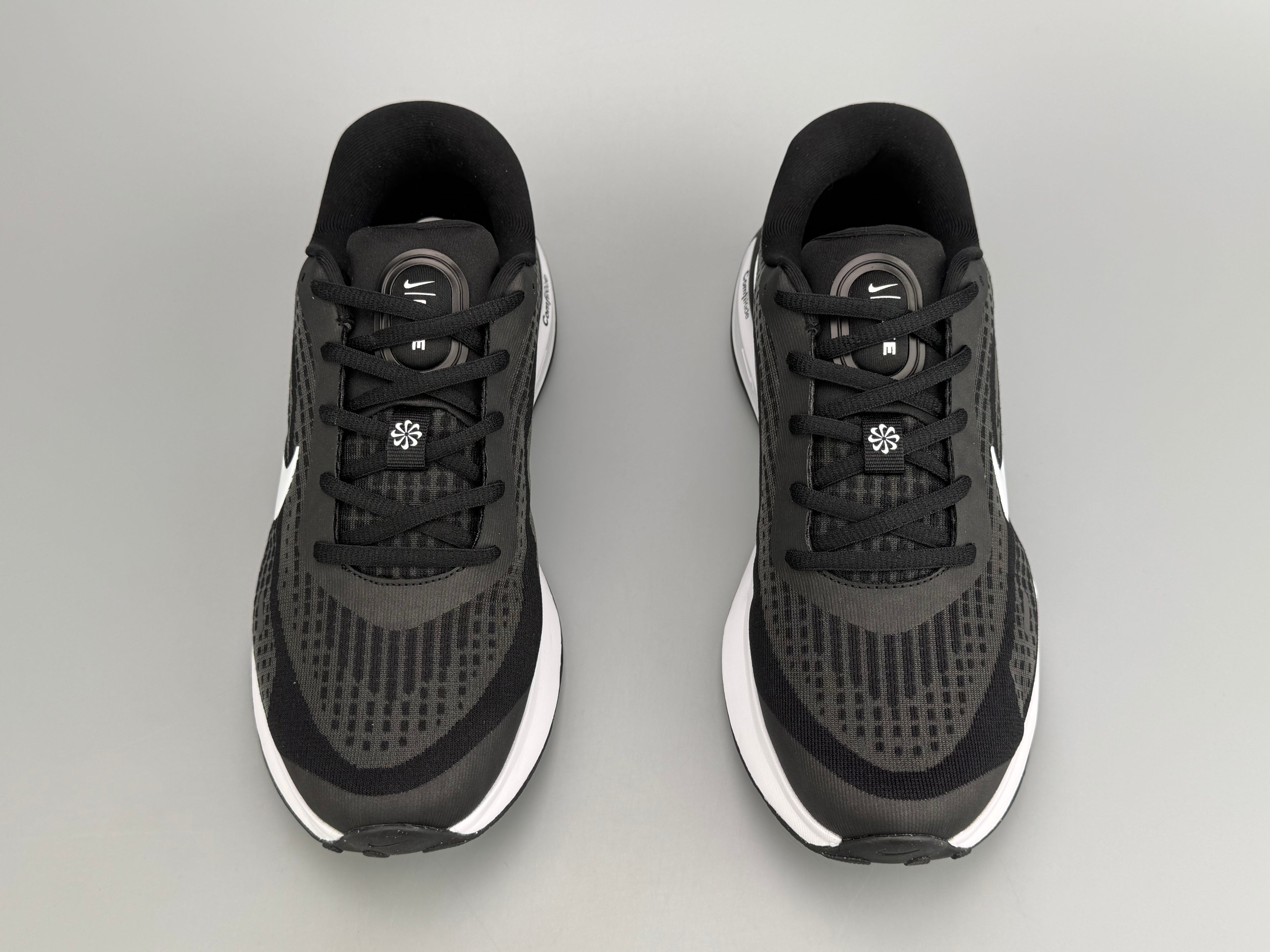 Tênis Journey Run Pro – Preto com Branco