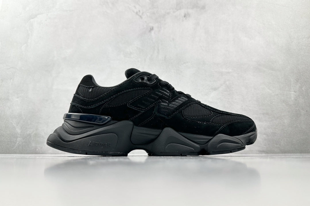 New Balance 9060 – Triple Black