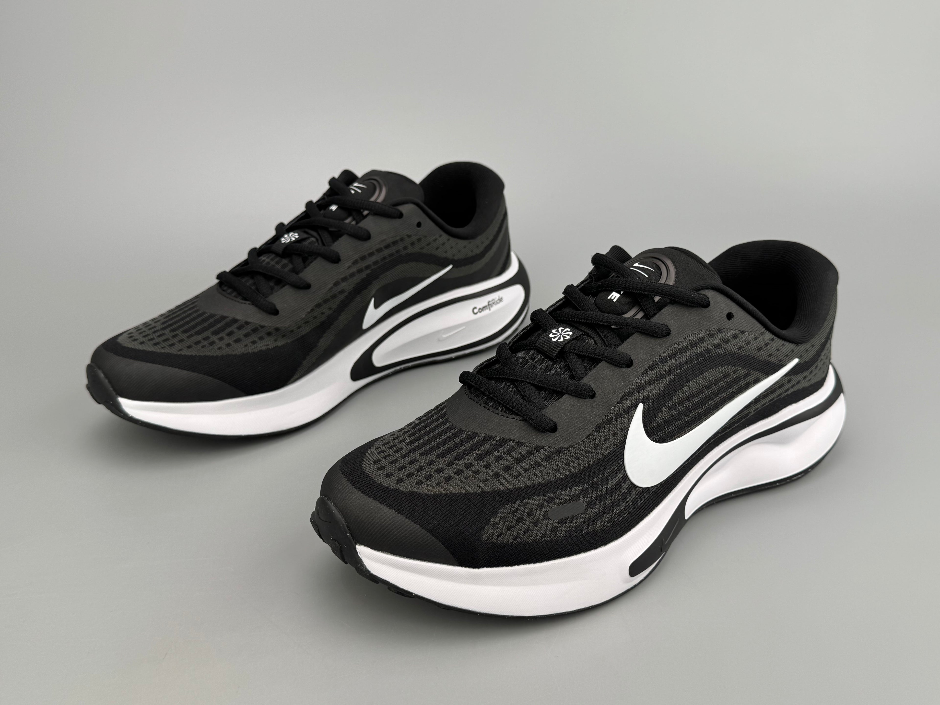 Tênis Journey Run Pro – Preto com Branco