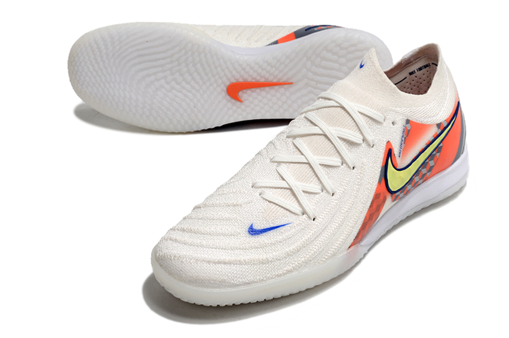 Chuteira Nike Futsal – Branco com Laranja e Amarelo