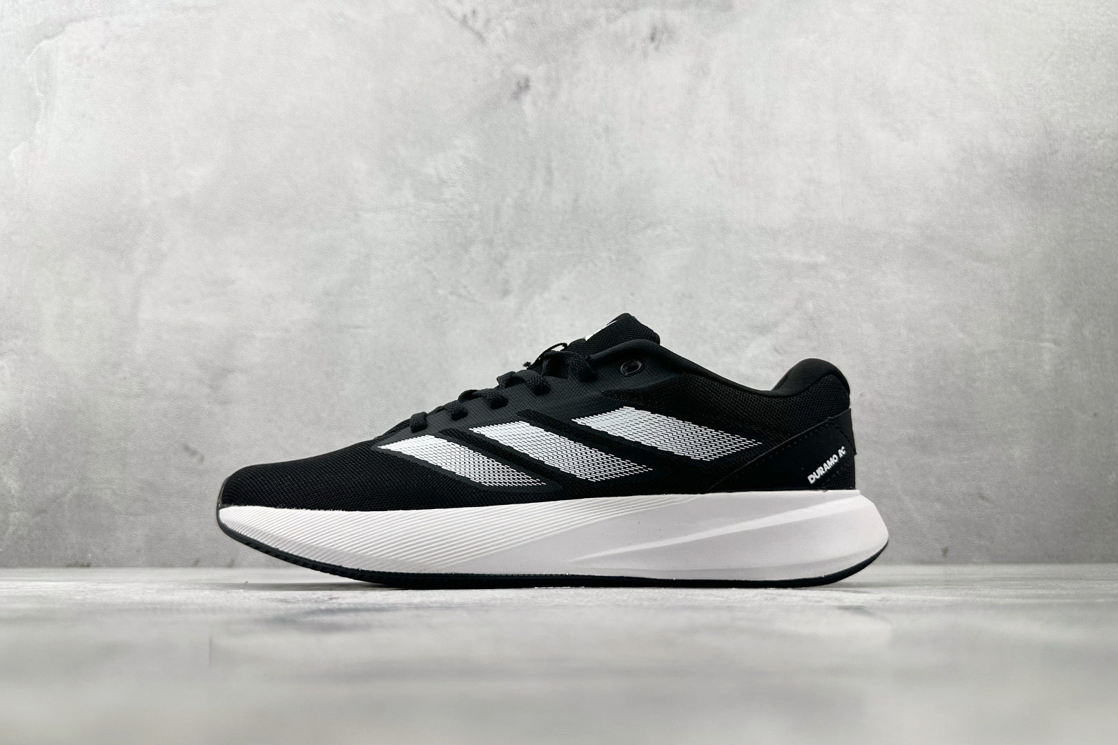 Tênis Running Urban Pro – Preto com Branco