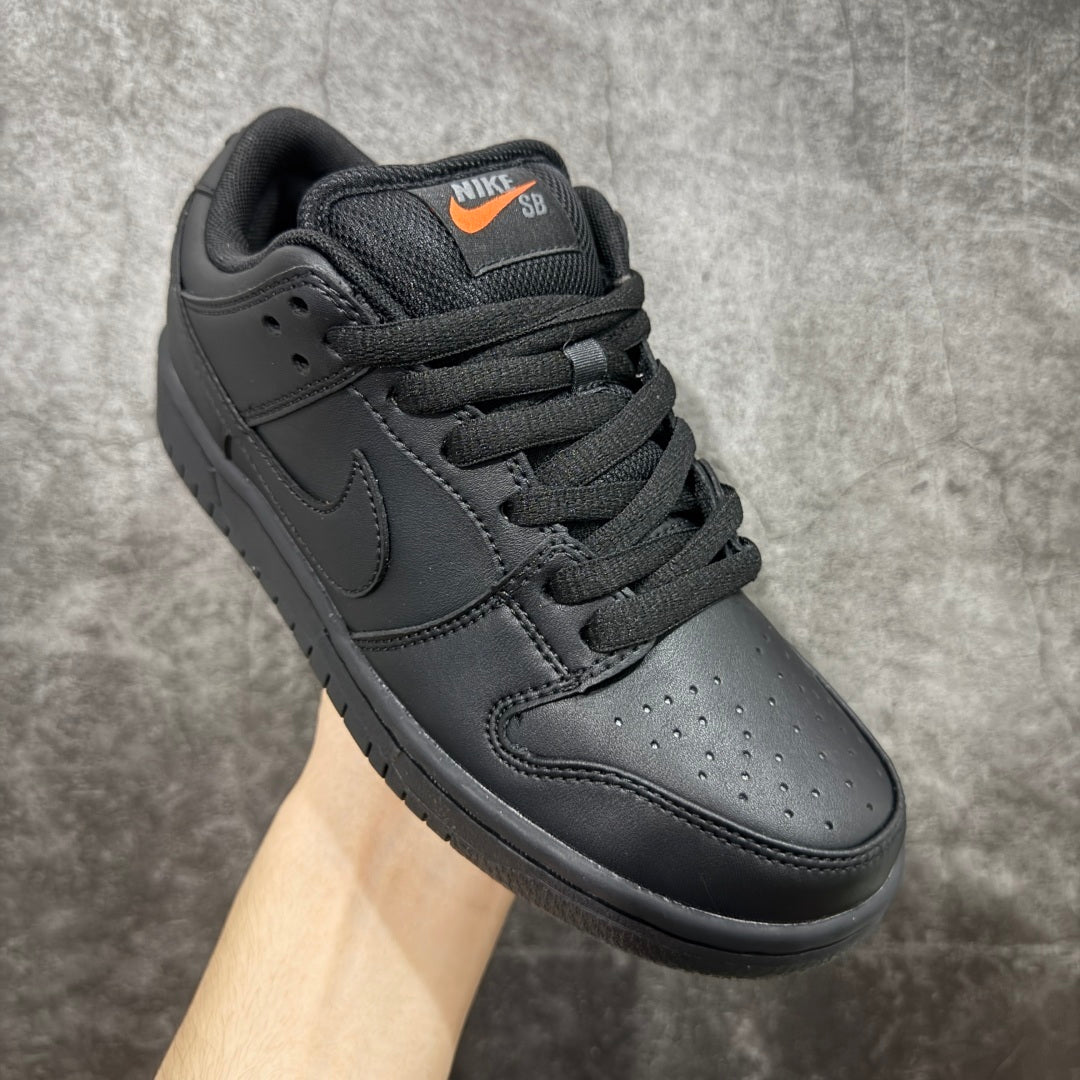 Nike Dunk Low – Triple Black