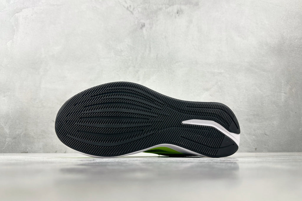 Tênis Running Neon Pro – Alta Performance Verde