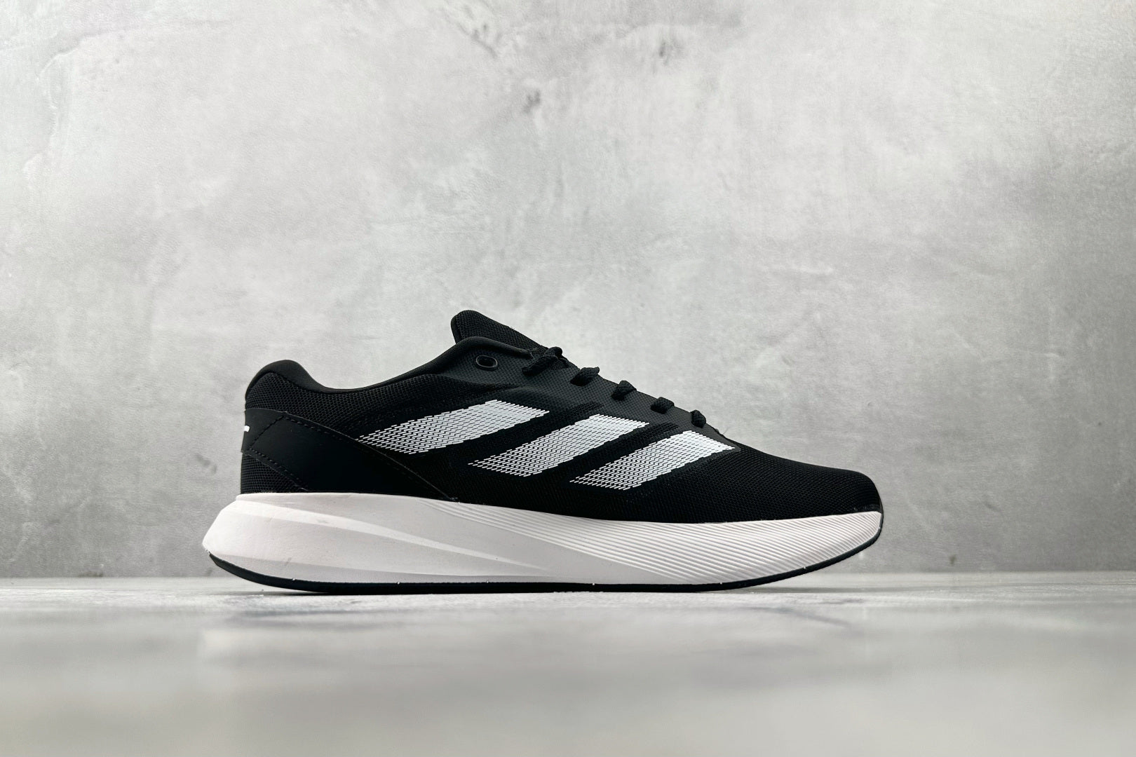 Tênis Running Urban Pro – Preto com Branco