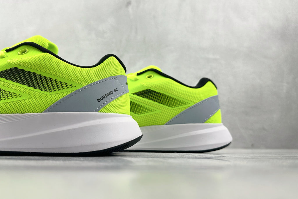 Tênis Running Neon Pro – Alta Performance Verde