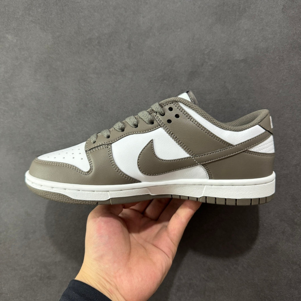 Nike Dunk Low – Marrom & Branco