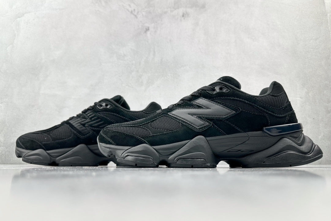 New Balance 9060 – Triple Black