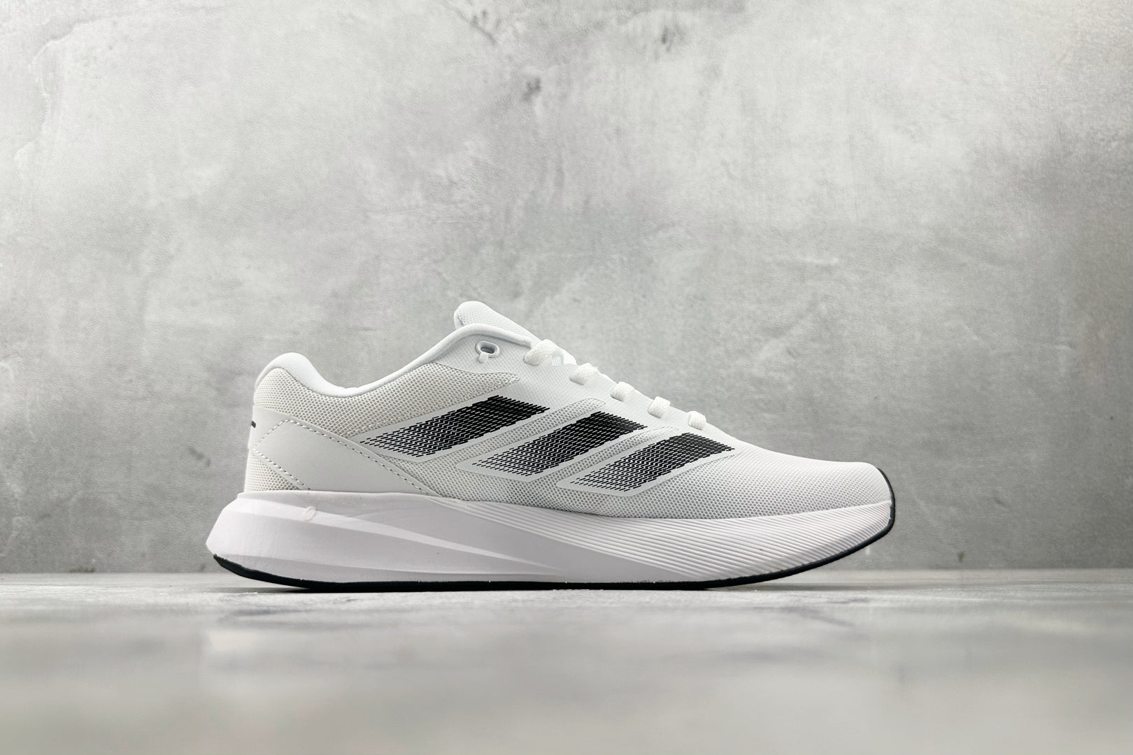 Tênis Running Clean Pro – Branco Premium