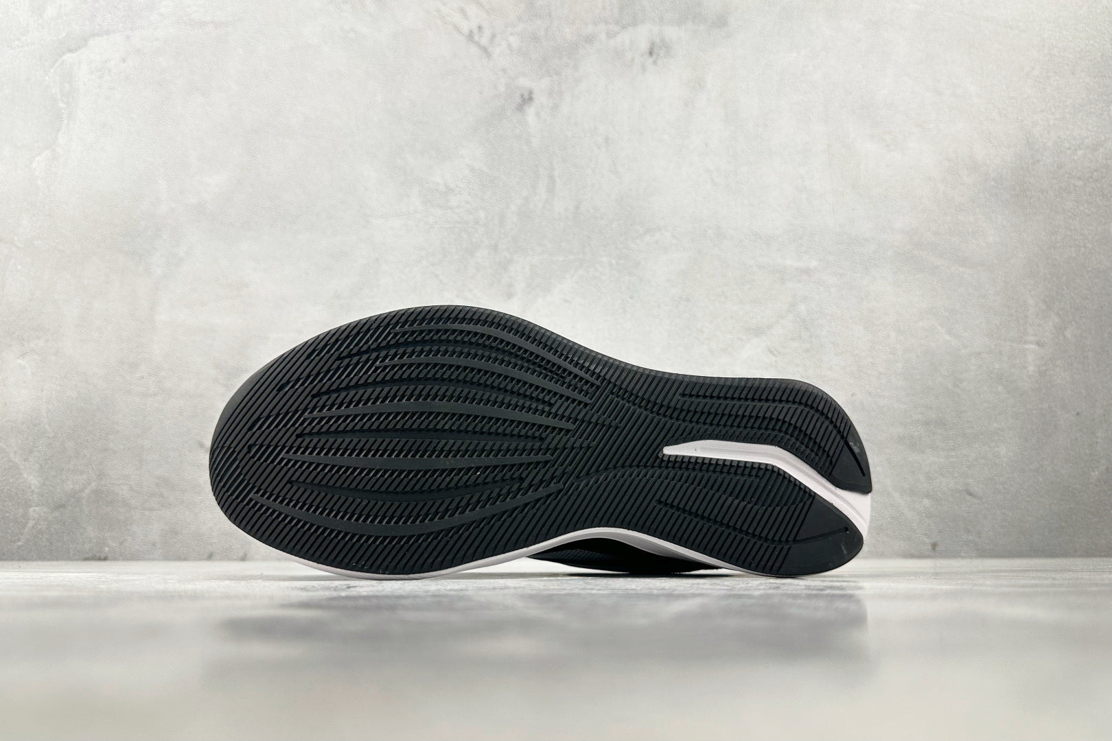 Tênis Running Urban Pro – Preto com Branco