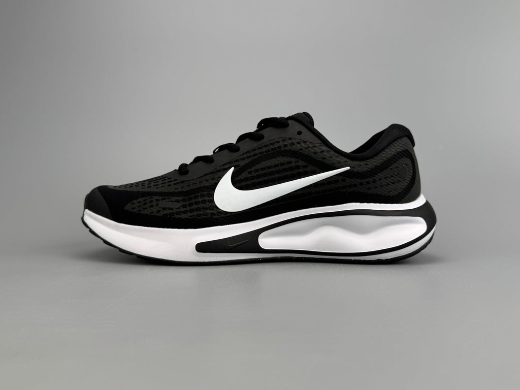 Tênis Journey Run Pro – Preto com Branco